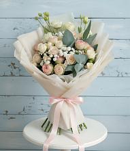 Букет цветов из:  Розы и Лизиантусы #REPLACE_PRED# Падаре