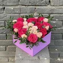Цветочная композиция из Розы в коробке в Падаре