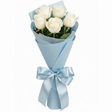 Букет 5 Белых роз Проуд в Падаре