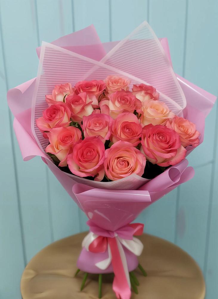 Букет 15 Розовых роз Равель в Падаре