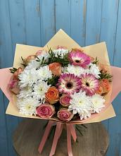 Букет цветов из:  Розы, Герберы и Хризантемы в Падаре