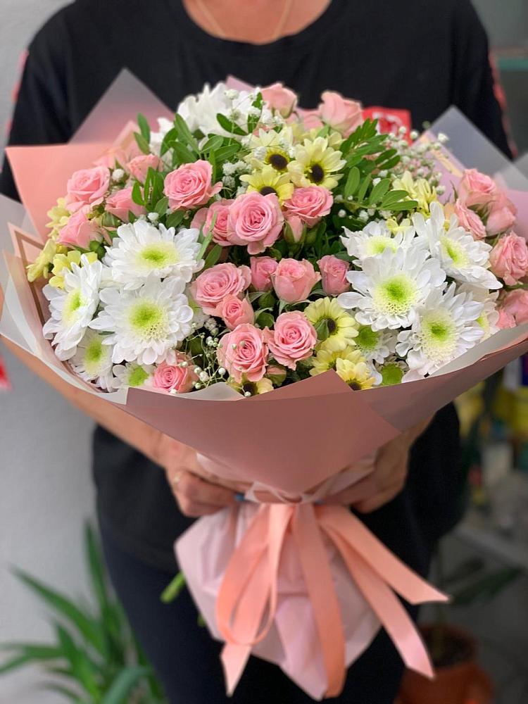 Букет цветов из: Розы и Хризантемы в Падаре