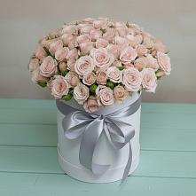 Цветочная композиция из Розы в шляпной коробке в Падаре