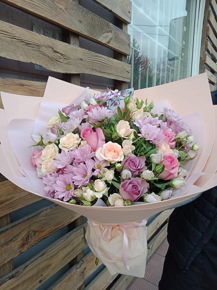 Букет цветов из: Розы и Хризантемы в Падаре