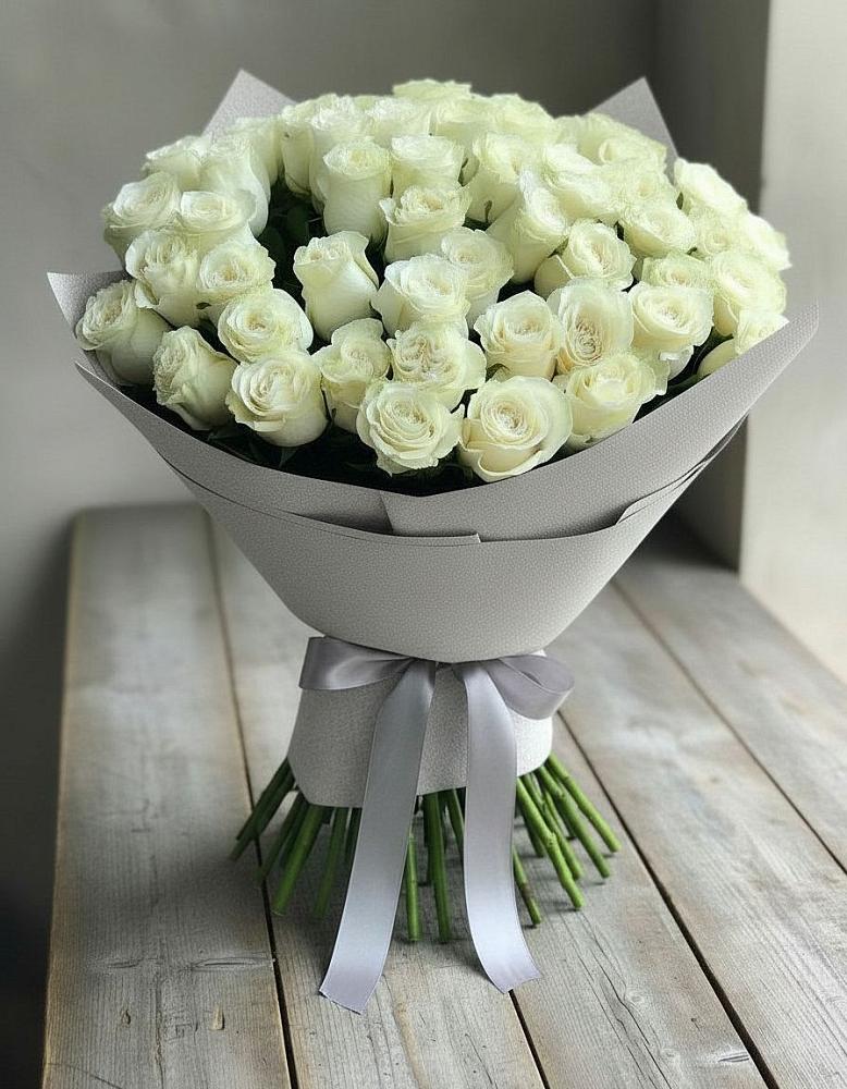 Букет 35 Белых роз в Падаре