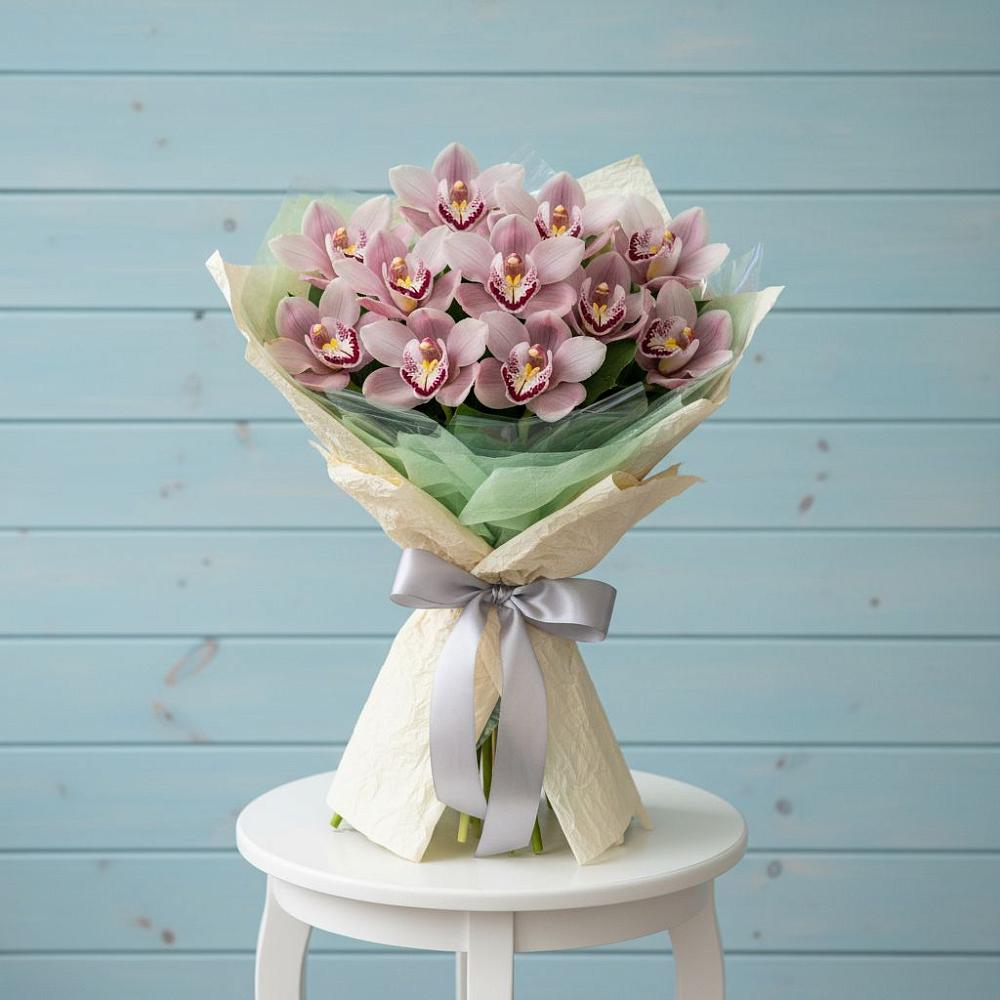 Букет цветов из: Орхидеи и Розы в Падаре