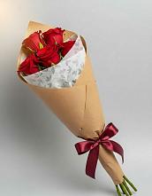 Букет цветов из:  Розы в Падаре