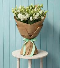 Букет цветов из:  Лизиантусы в Падаре