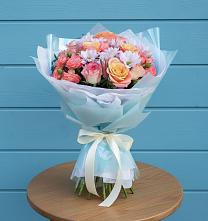 Букет цветов из:  Хризантемы и Розы в Падаре