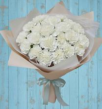 Букет цветов из:  Гвоздики в Падаре