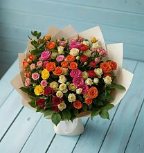 Букет Микс из разноцветных кустовых роз в Падаре